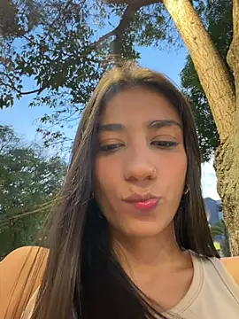 Snapshot of -juicy_ chatting on March 6, 2026, 11:12 pm -juicy online show from March 6, 2026, 11:12 pm