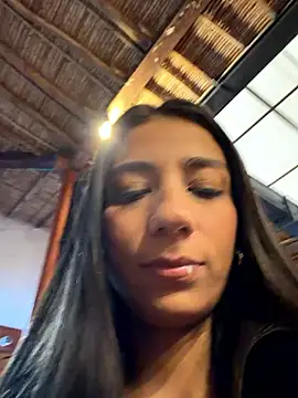 Snapshot of -juicy_ chatting on March 29, 2026, 10:54 pm -juicy online show from March 29, 2026, 10:54 pm