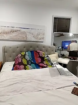 iamthepublickmasterbater online show from October 19, 2025, 10:27 am