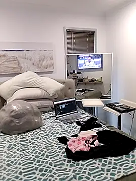 iamthepublickmasterbater online show from October 26, 2025, 2:39 am