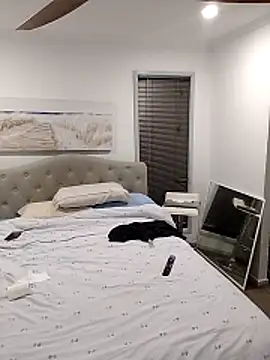 iamthepublickmasterbater online show from November 6, 2025, 2:40 pm