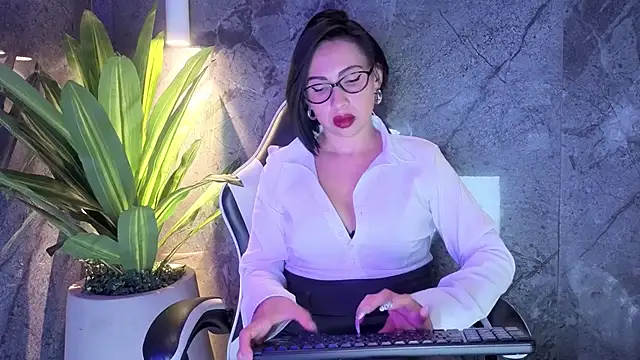 Anxelica Macondo  online show from March 3, 2026, 8:04 pm