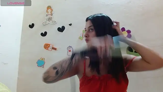 Akasha001 online show from October 9, 2025, 3:04 am