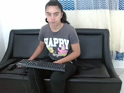 Snapshot of Cristalll_0925 chatting on September 8, 2025, 11:37 pm Cristalll 0925 online show from September 8, 2025, 11:37 pm