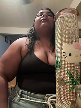 1n0nlythroat online show from June 5, 2026, 6:42 am