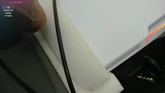 Snapshot of blue_wxw chatting on November 15, 2025, 9:17 am blue wxw online show from November 15, 2025, 9:17 am