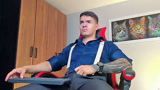 ALPHA DOMINUS  online show from November 11, 2025, 3:50 am