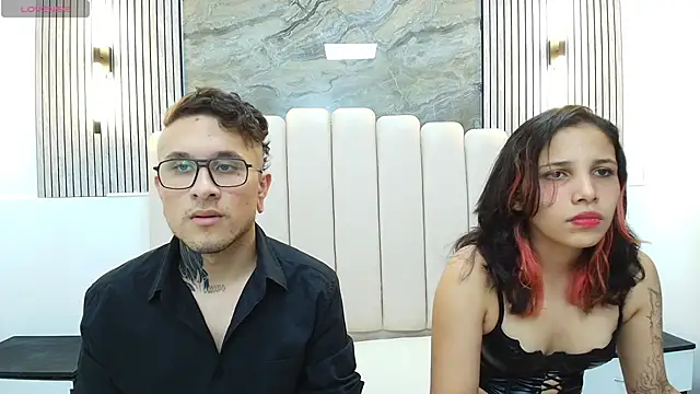 Snapshot of RavenandCody chatting on September 15, 2025, 3:50 am RavenandCody online show from September 15, 2025, 3:50 am