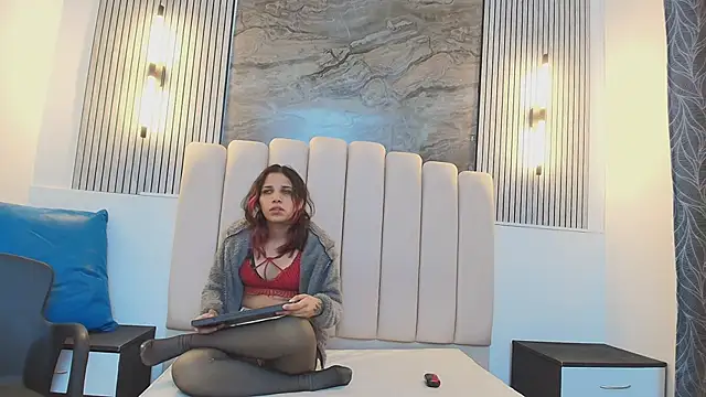 Snapshot of RavenandCody chatting on October 23, 2025, 4:01 am RavenandCody online show from October 23, 2025, 4:01 am