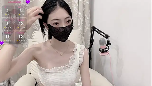 Snapshot of tuantuanle chatting on May 3, 2026, 1:17 pm tuantuanle online show from May 3, 2026, 1:17 pm