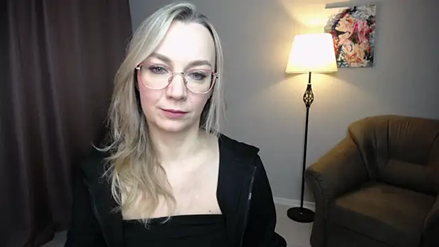 Ava Elior online show from January 12, 2026, 11:37 am