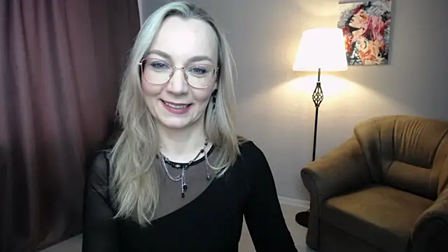 Ava Elior online show from February 9, 2026, 11:25 am