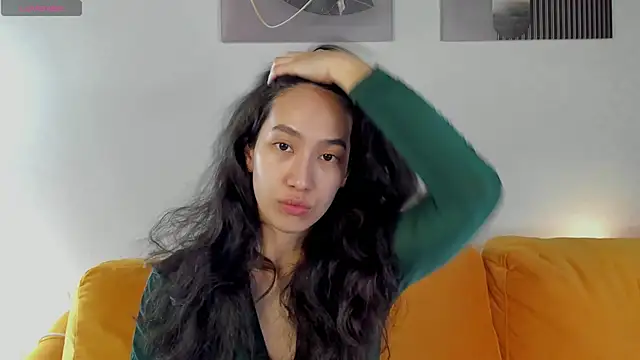 FlirtyAura online show from March 21, 2026, 3:55 am