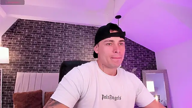 Snapshot of connorsmiith chatting on February 6, 2026, 3:59 pm connorsmiith online show from February 6, 2026, 3:59 pm