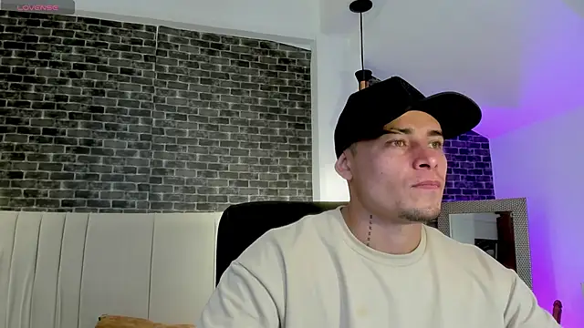 Snapshot of connorsmiith chatting on February 25, 2026, 3:54 pm connorsmiith online show from February 25, 2026, 3:54 pm