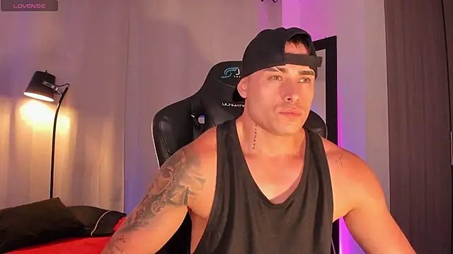 connorsmiith online show from July 5, 2026, 1:23 am