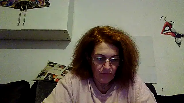 RubyyRosee online show from December 5, 2025, 2:25 pm