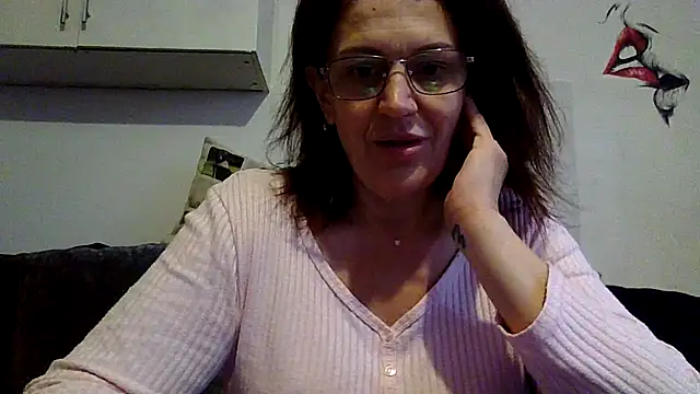 RubyyRosee online show from March 19, 2026, 7:01 am