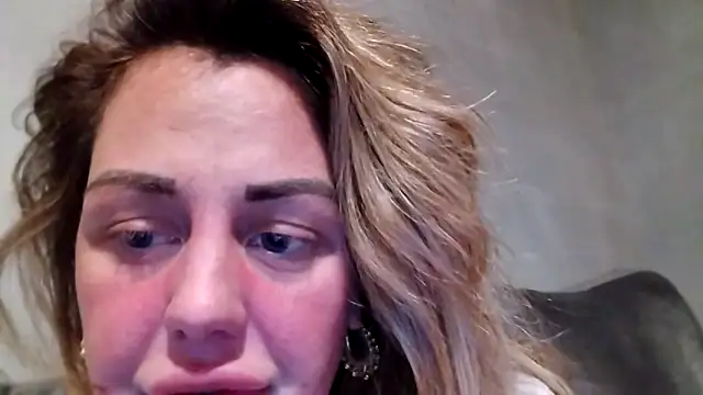 Sophrob96x online show from September 10, 2025, 4:23 am