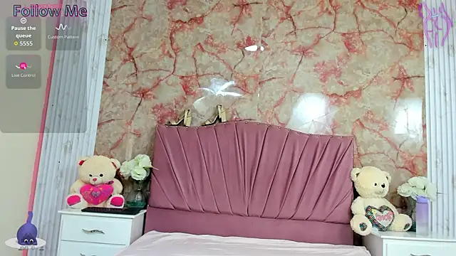 Snapshot of KatySweetas chatting on September 12, 2025, 7:14 pm KatySweetas online show from September 12, 2025, 7:14 pm