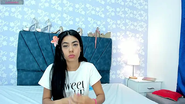 KatySweetas online show from December 21, 2025, 7:32 pm