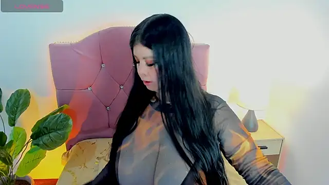 Angie lynn online show from November 13, 2025, 4:06 pm