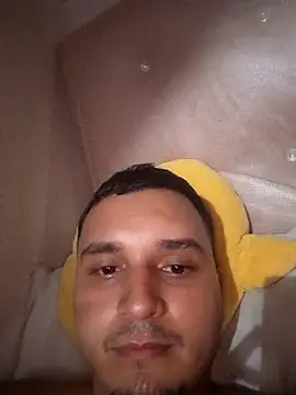 Snapshot of Hotguys111 chatting on November 27, 2025, 8:38 am Hotguys111 online show from November 27, 2025, 8:38 am