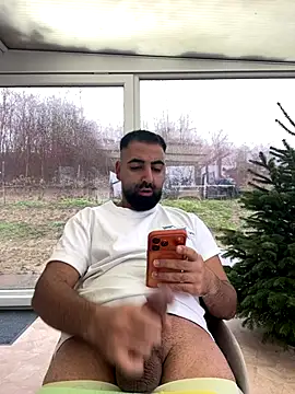 bignasthairy online show from December 20, 2025, 10:11 am