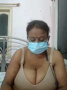 Snapshot of Barna_Love chatting on April 20, 2026, 12:41 pm Barna Love online show from April 20, 2026, 12:41 pm
