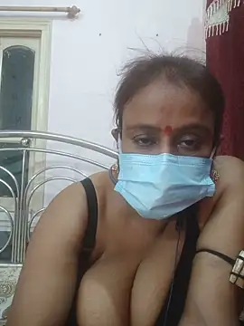 Snapshot of Barna_Love chatting on May 23, 2026, 5:28 pm Barna Love online show from May 23, 2026, 5:28 pm