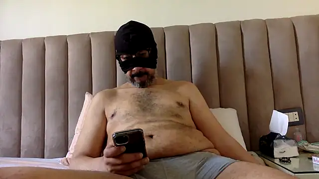 Snapshot of CaiBull chatting on May 25, 2026, 5:24 am CaiBull online show from May 25, 2026, 5:24 am