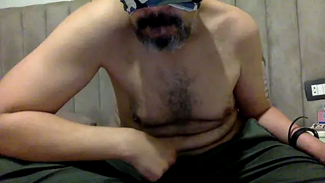 Snapshot of CaiBull chatting on June 1, 2026, 6:31 pm CaiBull online show from June 1, 2026, 6:31 pm