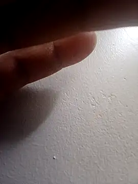 Xyz1232 online show from September 8, 2025, 7:35 pm