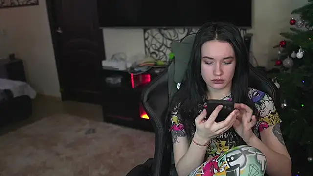 Snapshot of lis_silver chatting on January 8, 2026, 9:44 am lis silver online show from January 8, 2026, 9:44 am