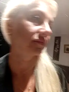 KissMiSveet online show from September 13, 2025, 4:40 pm