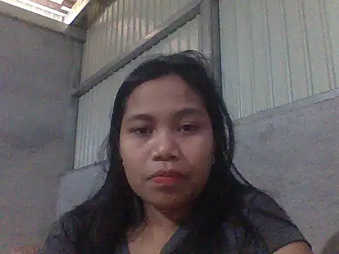 Snapshot of Veeluna16 chatting on November 27, 2025, 11:51 pm Veeluna16 online show from November 27, 2025, 11:51 pm