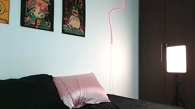 Aurorabeck  online show from November 19, 2025, 1:49 am