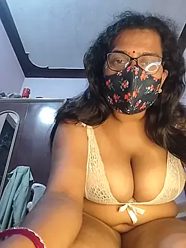 Snapshot of sexy_aaru chatting on June 28, 2026, 5:30 pm sexy aaru online show from June 28, 2026, 5:30 pm