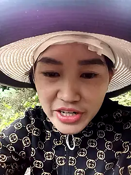 Snapshot of besa4 chatting on February 24, 2026, 10:24 am besa4 online show from February 24, 2026, 10:24 am