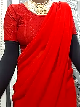 Snapshot of angelcam4 chatting on November 28, 2025, 4:53 pm angelcam4 online show from November 28, 2025, 4:53 pm