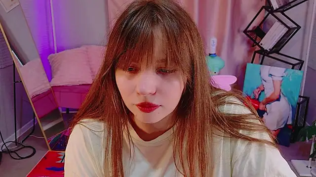 Snapshot of Moon__Bunny chatting on June 10, 2026, 3:33 pm Moon Bunny online show from June 10, 2026, 3:33 pm