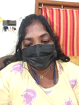 Snapshot of Tamil_Mithra chatting on October 18, 2025, 6:30 pm Tamil Mithra online show from October 18, 2025, 6:30 pm