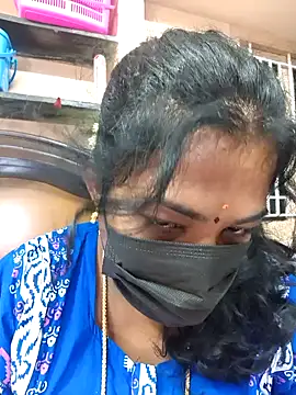 Snapshot of Tamil_Mithra chatting on November 15, 2025, 8:49 pm Tamil Mithra online show from November 15, 2025, 8:49 pm