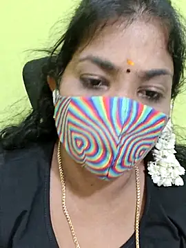 Snapshot of Tamil_Mithra chatting on April 22, 2026, 9:49 pm Tamil Mithra online show from April 22, 2026, 9:49 pm
