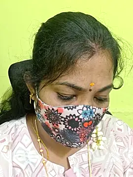 Snapshot of Tamil_Mithra chatting on June 9, 2026, 5:41 am Tamil Mithra online show from June 9, 2026, 5:41 am