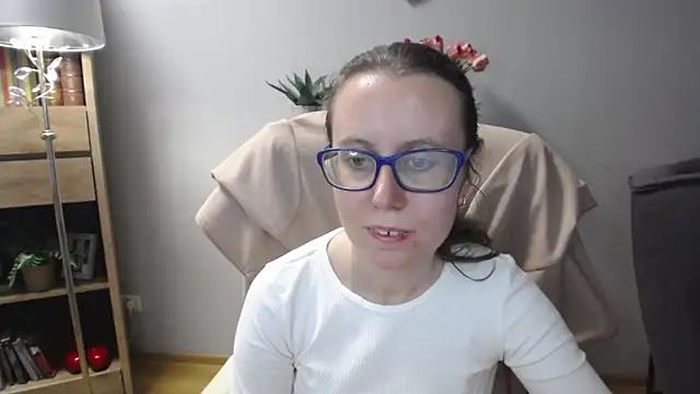 Snapshot of sweetxLizzy chatting on April 29, 2026, 4:49 am sweetxLizzy online show from April 29, 2026, 4:49 am
