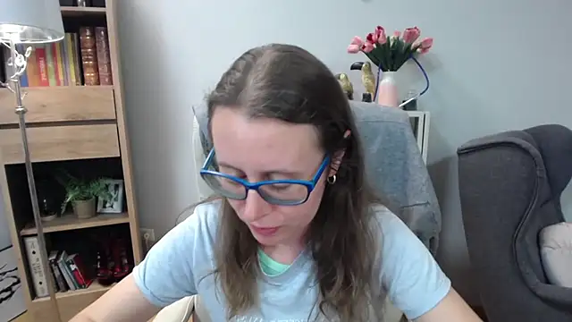 Snapshot of sweetxLizzy chatting on May 25, 2026, 4:29 am sweetxLizzy online show from May 25, 2026, 4:29 am