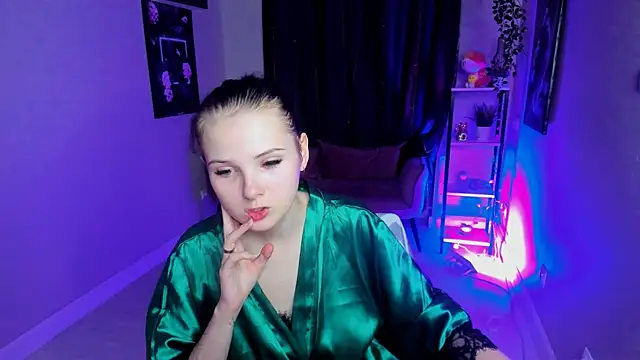 Leila xxBaby online show from October 3, 2025, 12:46 pm