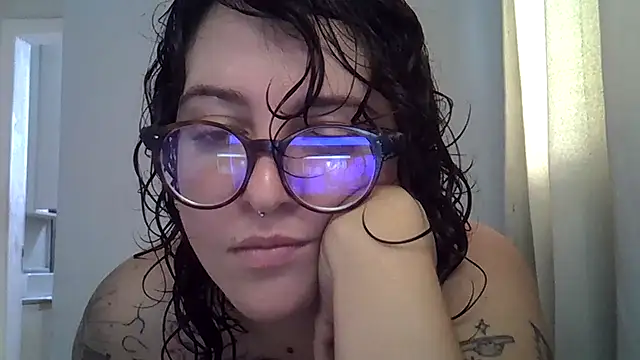 Snapshot of Blue_Liz chatting on September 18, 2025, 2:41 pm Blue Liz online show from September 18, 2025, 2:41 pm