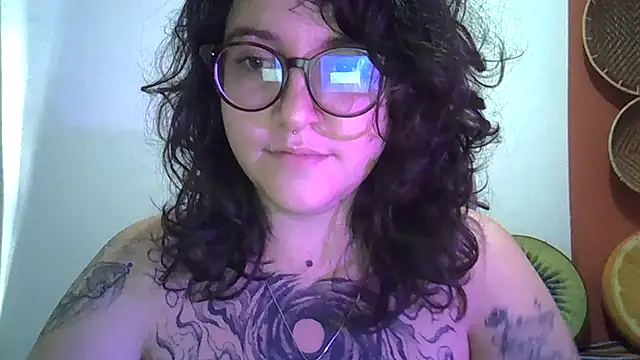 Snapshot of Blue_Liz chatting on September 26, 2025, 12:09 pm Blue Liz online show from September 26, 2025, 12:09 pm